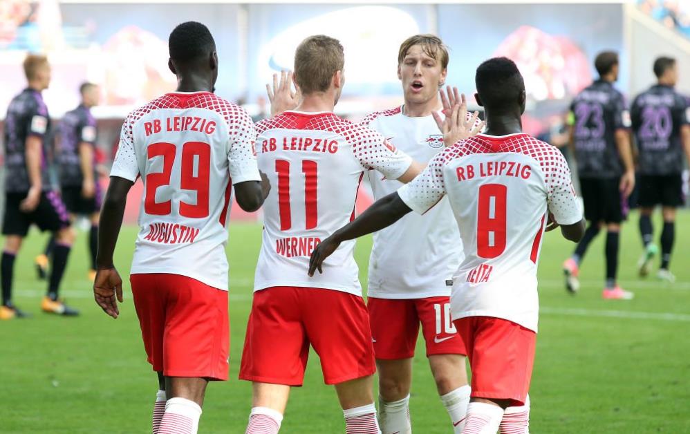 拜仁与柏林联合首次德国杯交手，此前13次联赛交手8胜5平不败