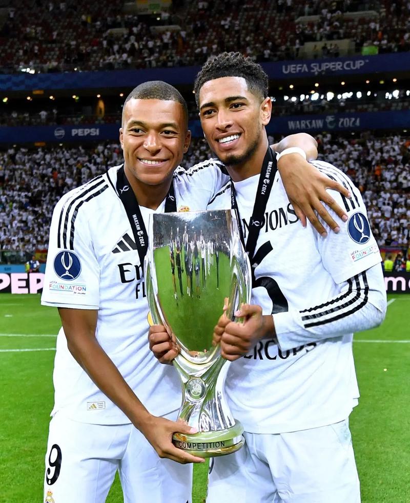 青春风暴！切尔西本赛季英联杯6粒进球全由21岁及以下球员攻入（切尔西青春风暴来袭：本季英联杯6球全部由21岁及以下新星包办）